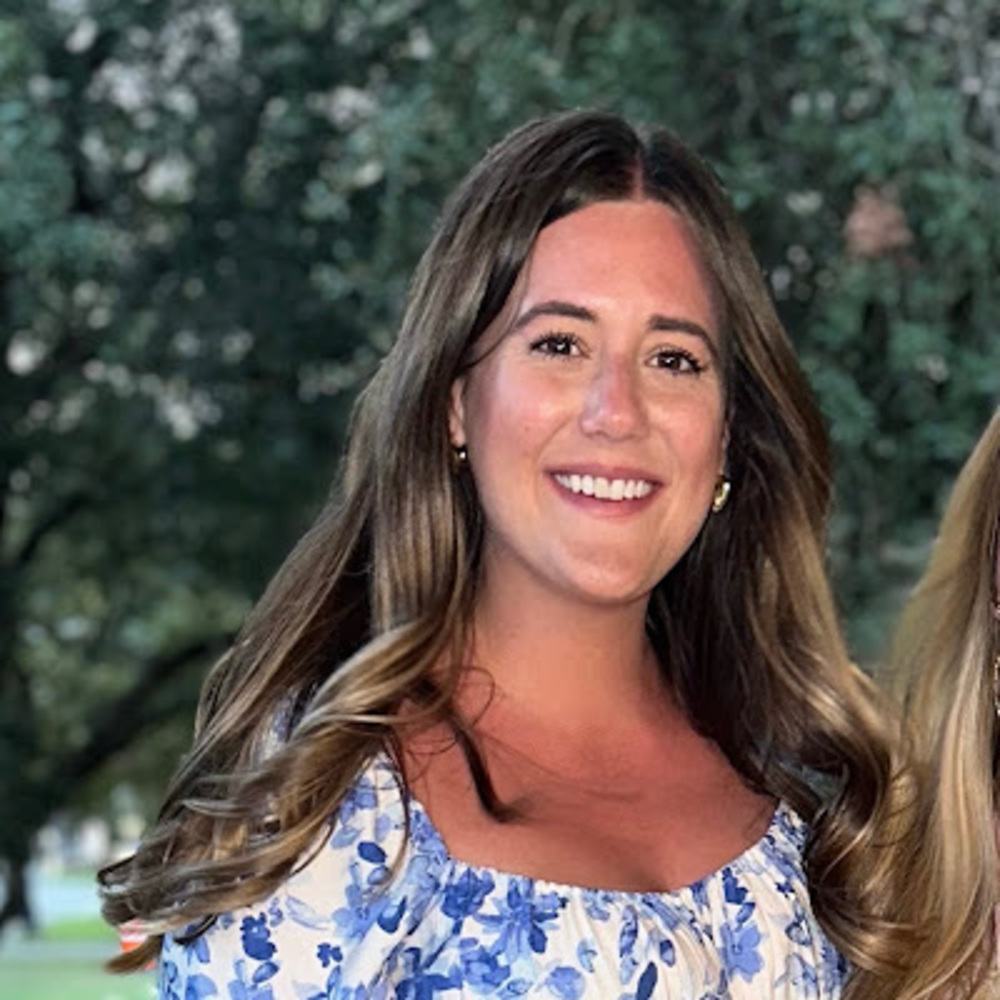 Meet your Posher, Laura